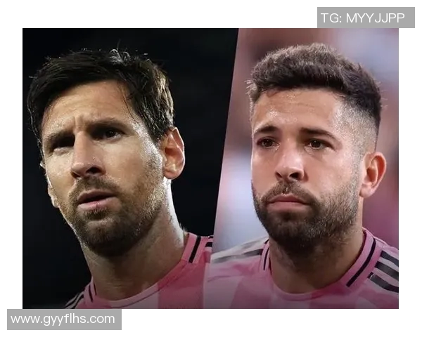 足球明星因左腿骨折缺席比赛引发球迷热议是谁造成的影响与后果